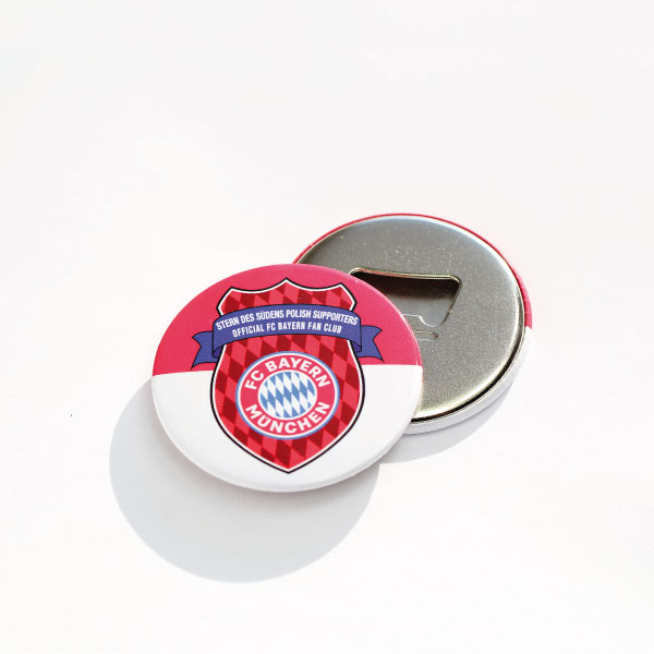 Otwieracz do butelek z magnesem