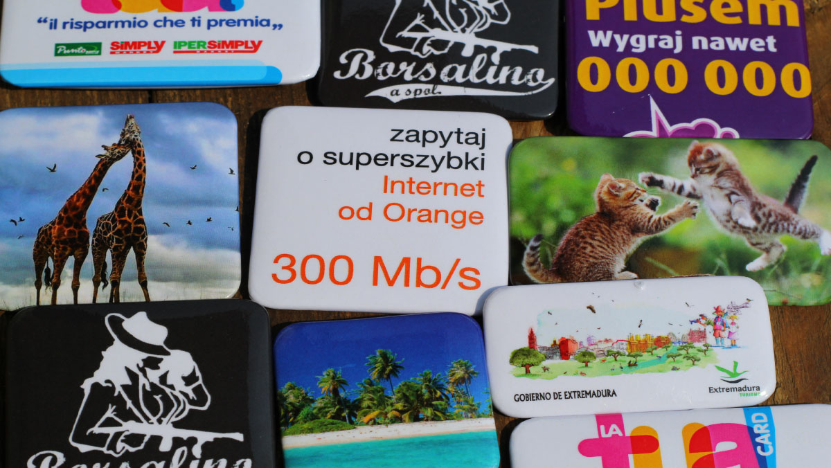 przypinki kwadratowe